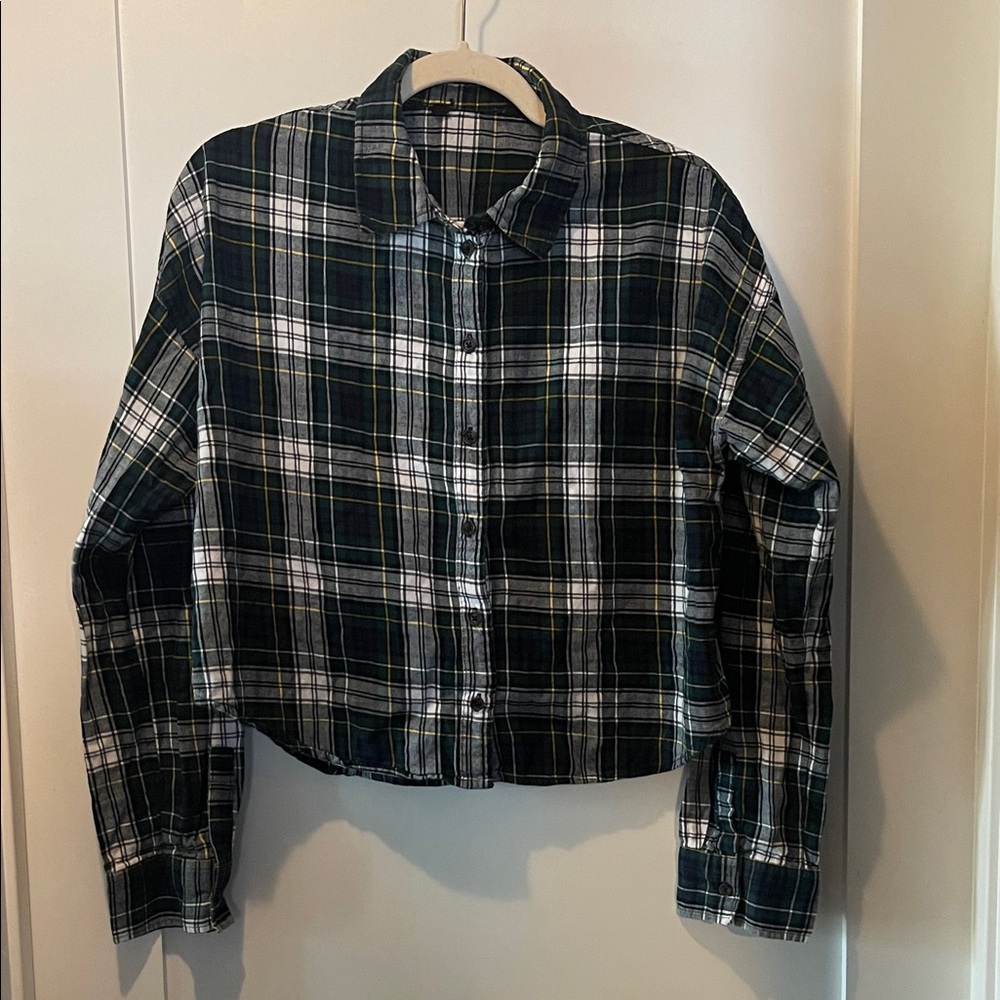 Plaid Cropped Button-Up Shirt